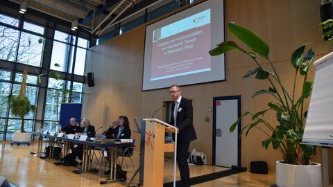 Präsentation Markus Arent, Leitung ZKI, Polizeipräsidium Mainz Präsentation Markus Arent, Leitung ZKI, Polizeipräsidium Mainz