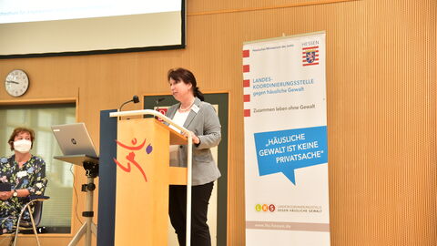 Grußworte von Ministerialdirigentin Christina Kreis Grußworte von Ministerialdirigentin Christina Kreis